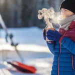 Warm winter outdoor jacket with insulated design, ideal for cold weather activities. Perfect for snow, outdoor work, or casual winter wear, offering comfort and protection in freezing temperatures.