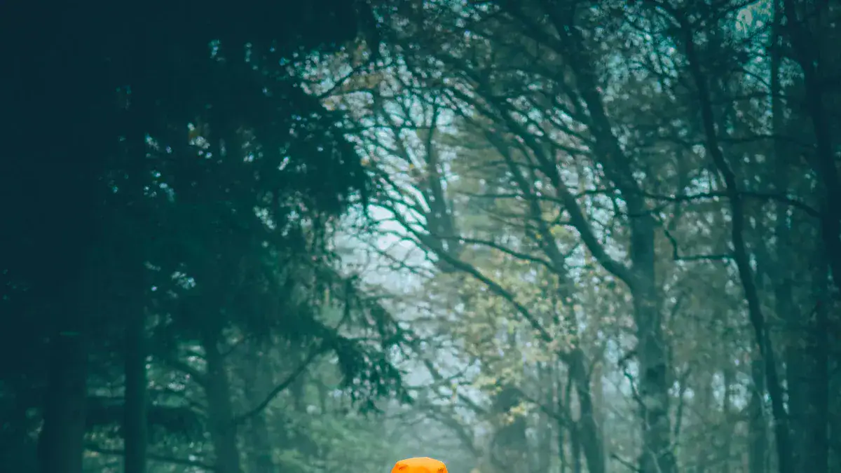 High-quality custom workwear uniforms manufactured in China, featuring durable fabrics and tailored designs for various industries. Trusted clothing supplier for businesses worldwide.