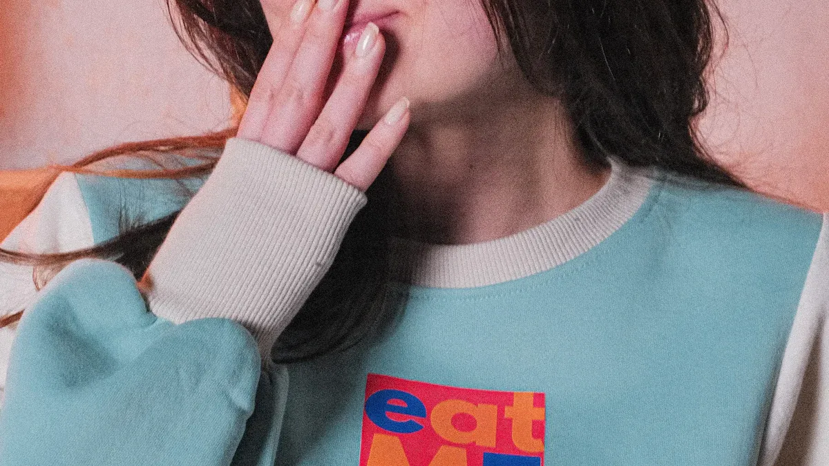 Style Features of Crewneck Sweatshirts