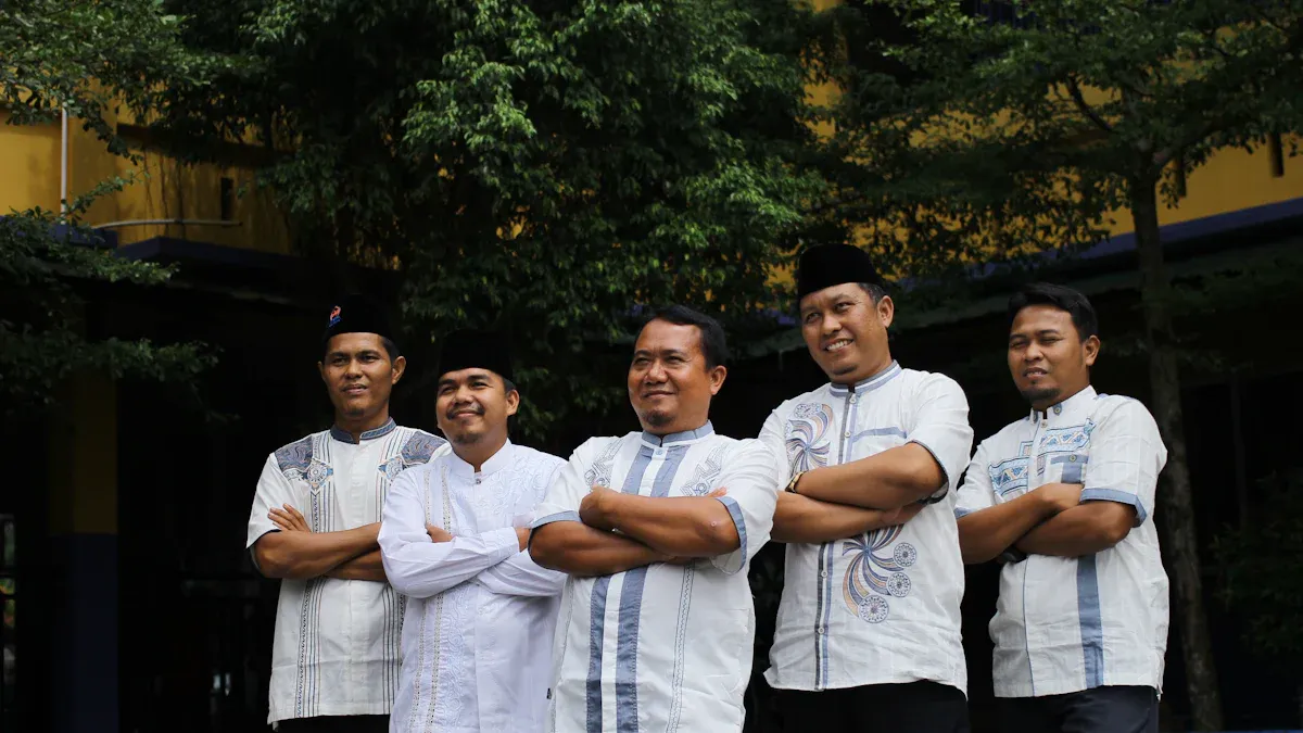 Fabric Solutions for Middle East Retail Uniform Export