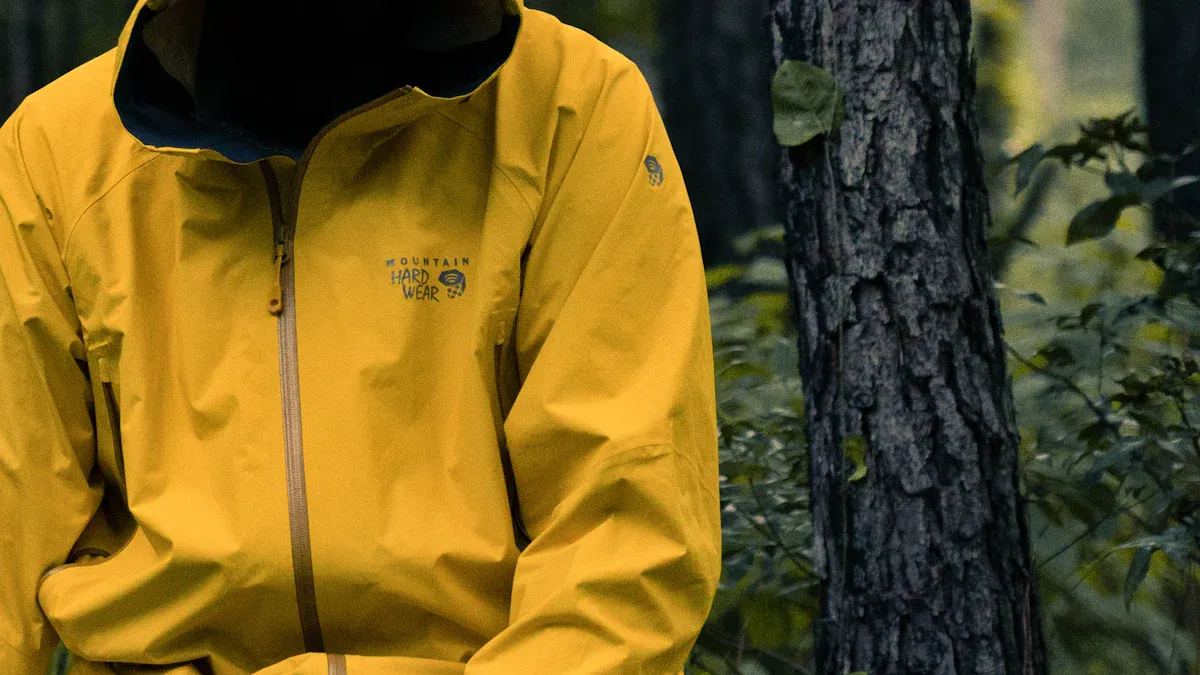 Features to Look For in a Soft Shell Jacket